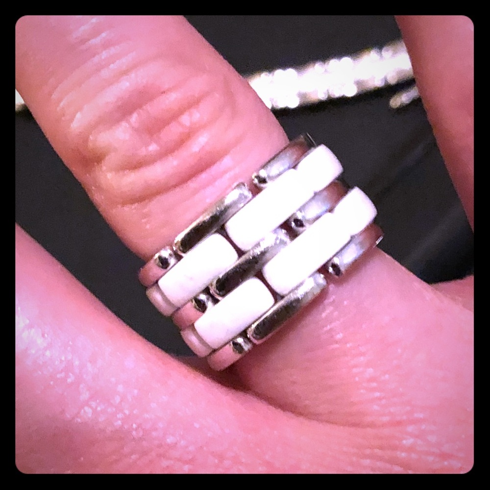 Ultra Chanel Ceramic Ring